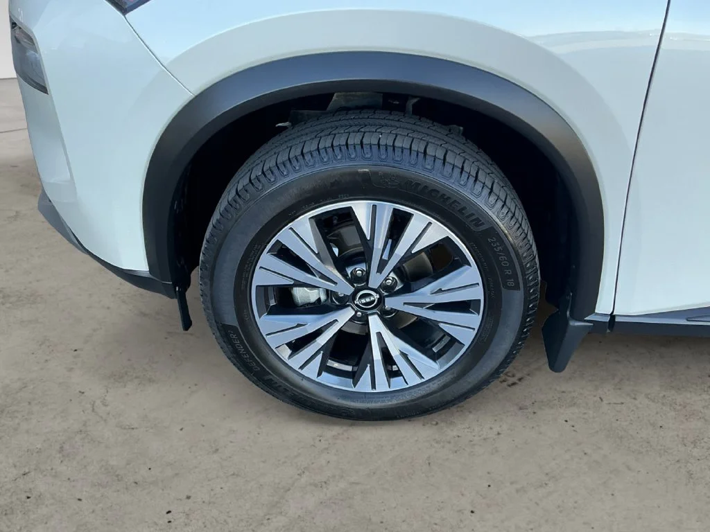 Used 2023 White Nissan SV image 13