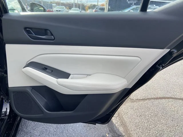 2025 Nissan Altima SV - Photo 27