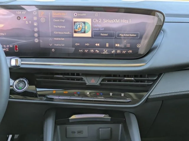 New 2026 Iridescent White Tricoat Buick Avenir image 21