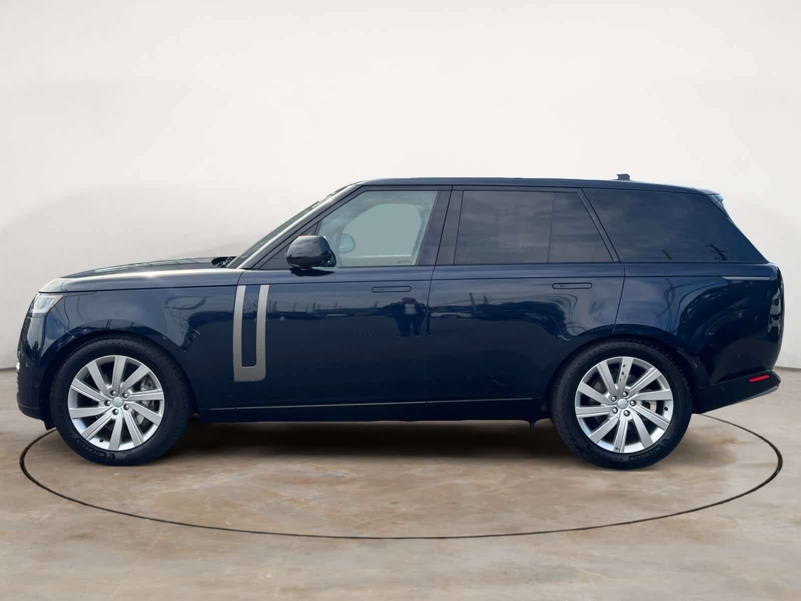 Used 2023 Portofino Blue Metallic Land Rover P400 SWB image 2