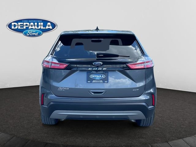 Used 2024 Gray Metallic Ford SEL image 5