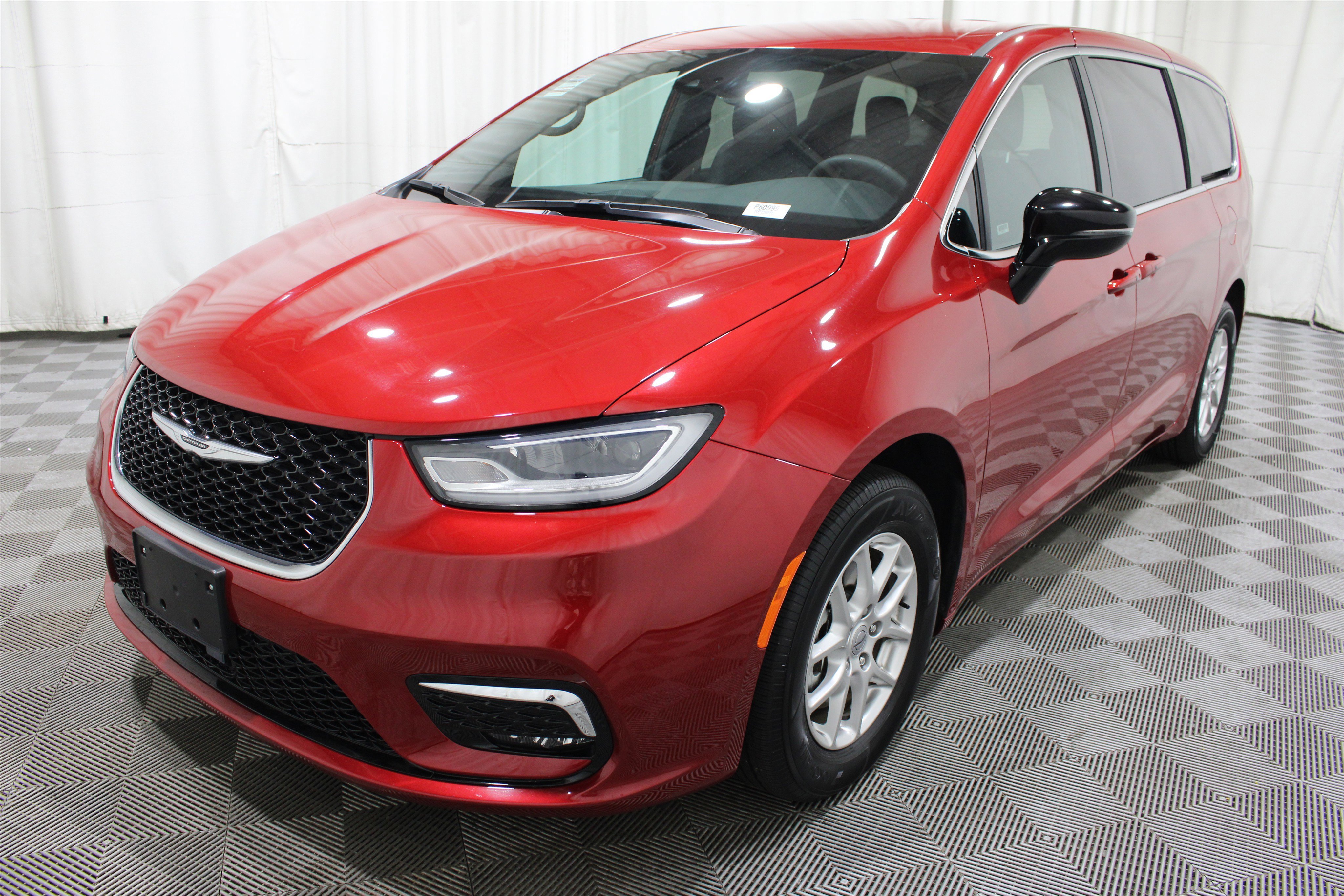 Used 2025 Red Hot Pearlcoat Chrysler Select image 34