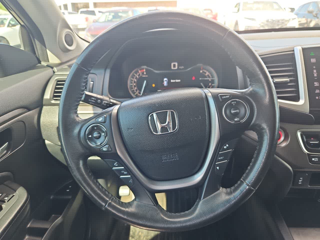 Used 2016 Black Honda EX-L image 19