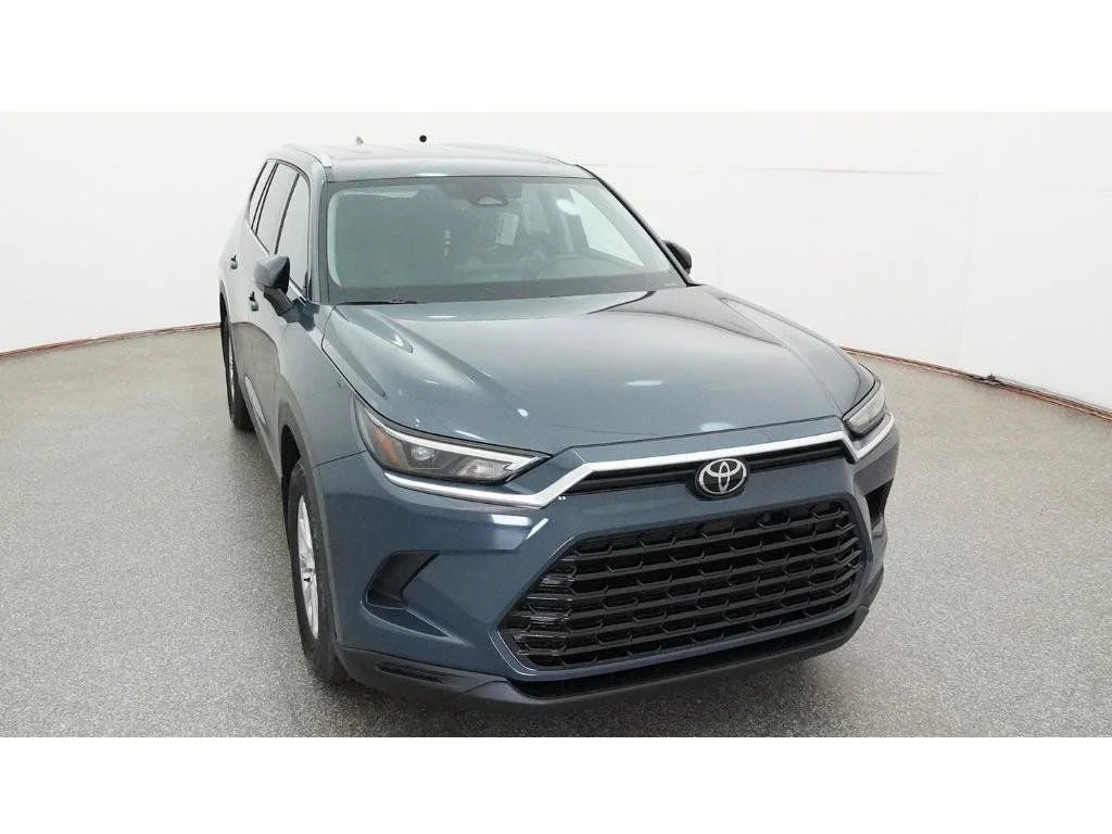 New 2026 White Toyota XLE image 18