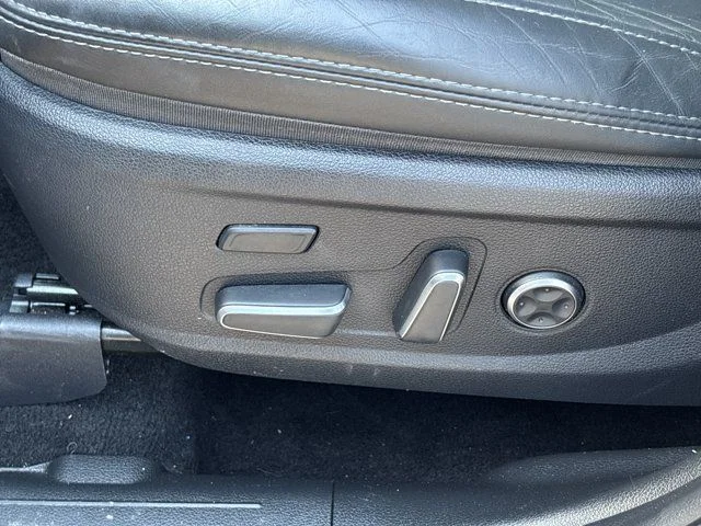 Used 2023 Silver Hyundai Calligraphy image 19