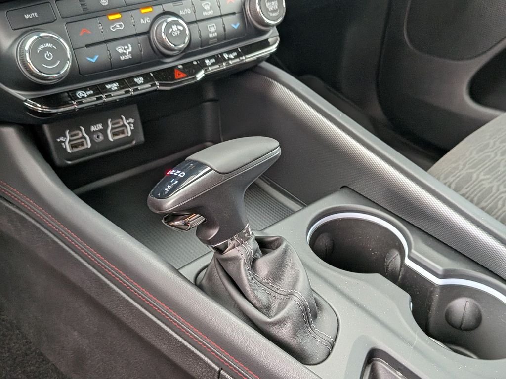 New 2026 Diamond Black Clear-Coat Exterior Paint Dodge GT image 24