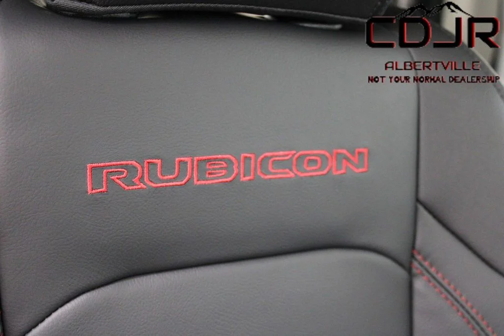 Used 2023 Silver Jeep Rubicon image 25