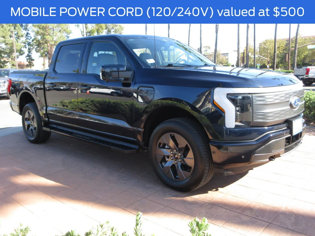 Certified Used 2023 Antimatter Blue Metallic Ford Lariat image 7