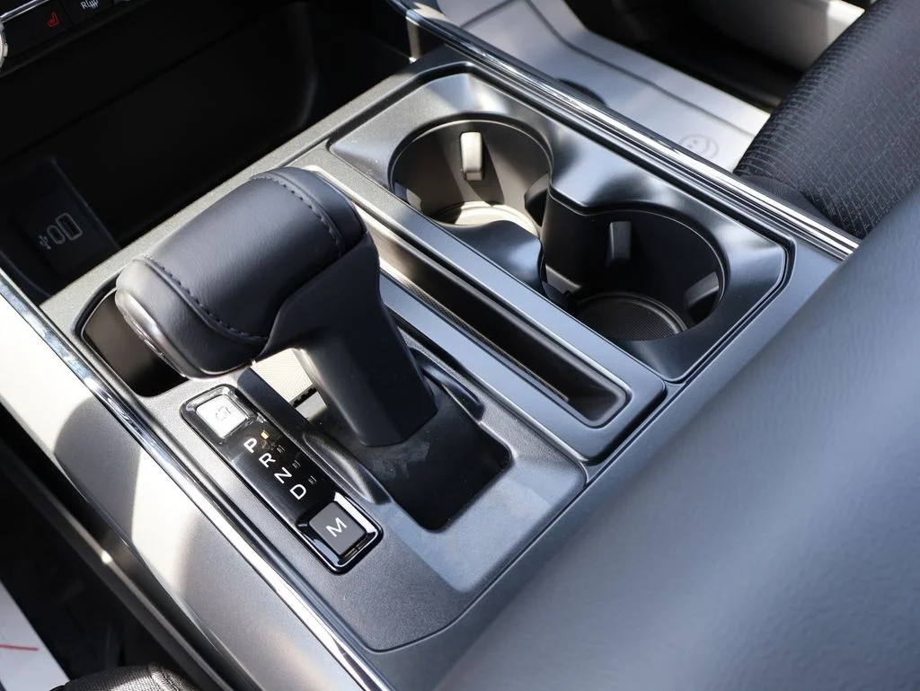 New 2026 Avalanche Ford XLT image 40
