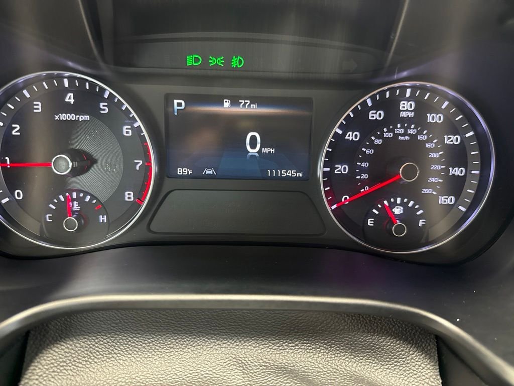 Used 2022 White Kia GT image 20