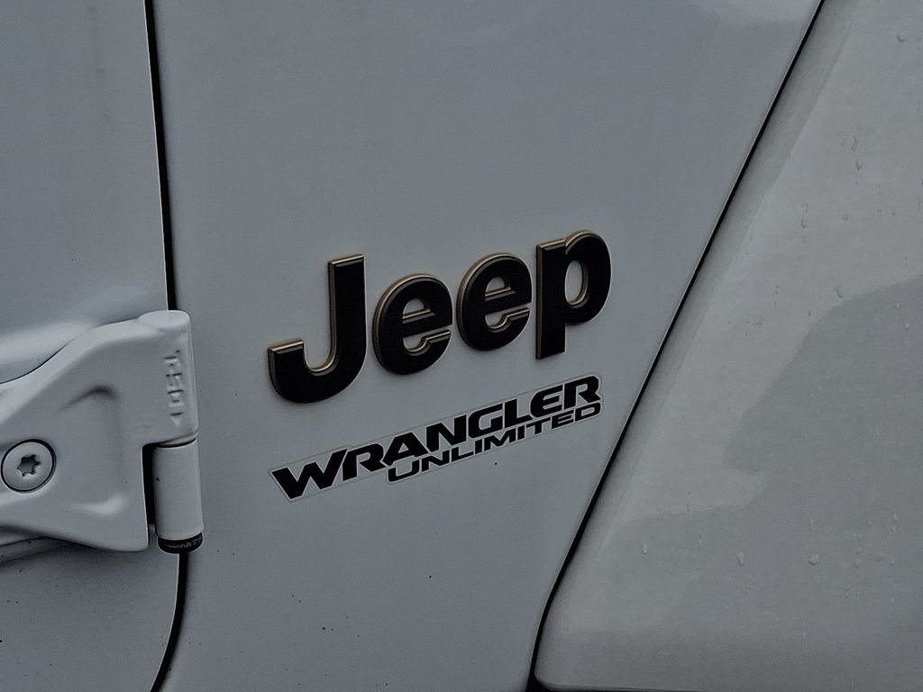 Used 2021 Bright White Clearcoat Jeep Unlimited Rubicon 392 image 28