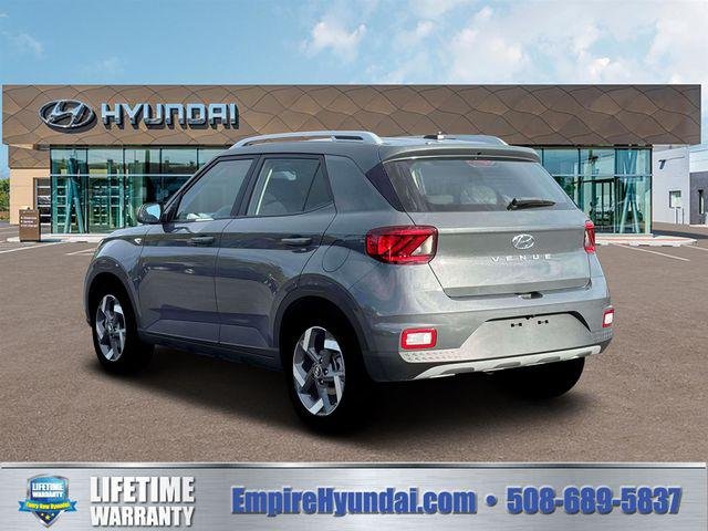 New 2026 Gray Hyundai SEL image 5