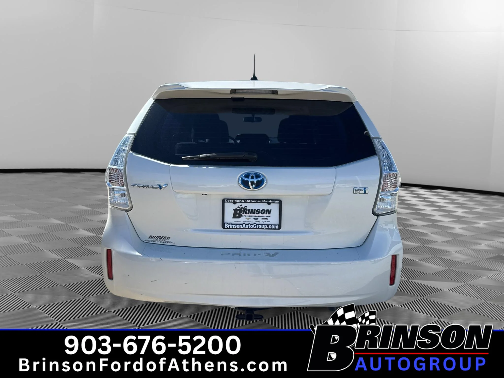 Used 2013 Blizzard Pearl Toyota Two image 6