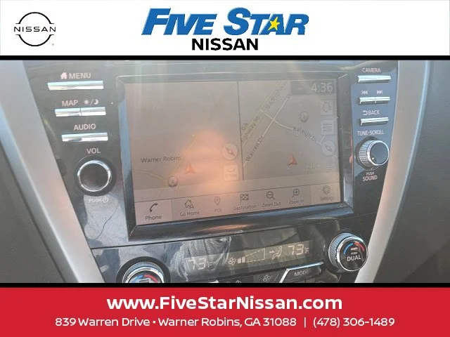 Used 2019 Black Nissan Platinum image 15