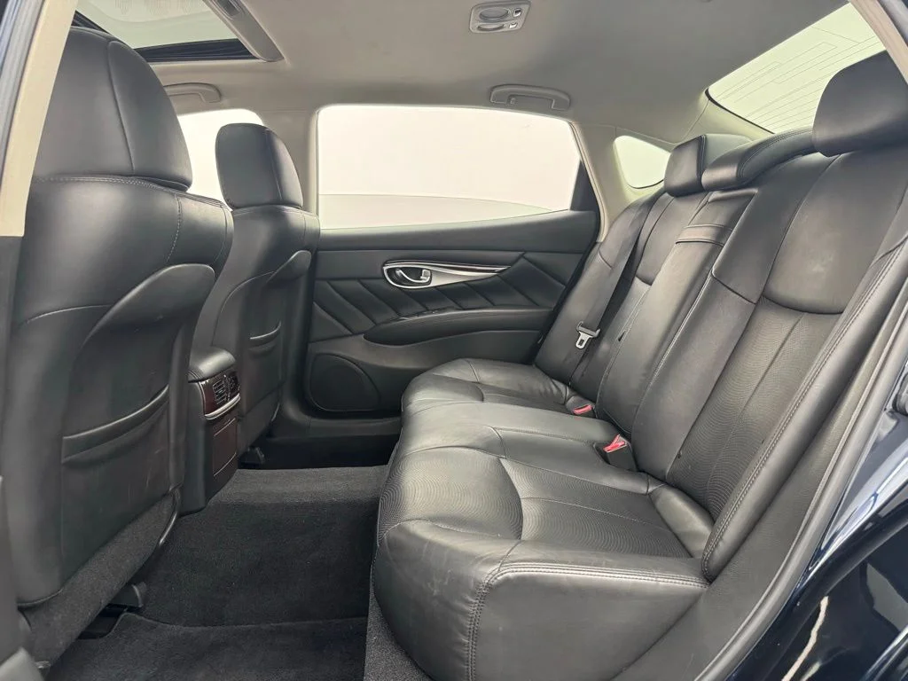 Used 2017 Hermosa Blue INFINITI 3.7X image 38
