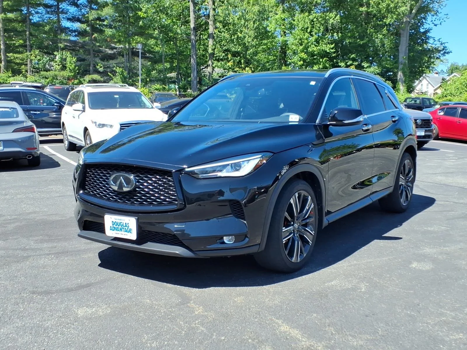 Certified Used 2022 Black INFINITI LUXE image 1