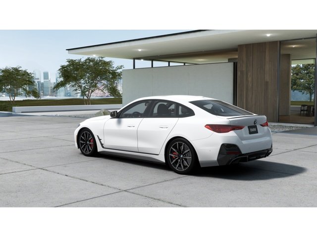 New 2026 Alpine White BMW  image 2
