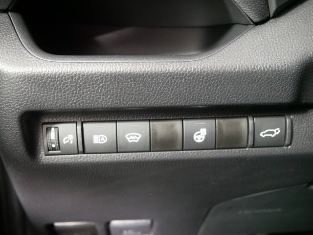 Used 2025 Blueprint Toyota XLE Premium w/ Weather Pkg image 29