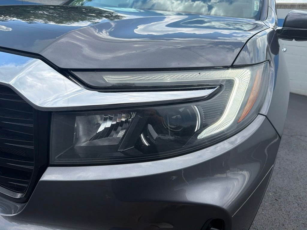 Certified Used 2022 Modern Steel Metallic Honda RTL-E image 9
