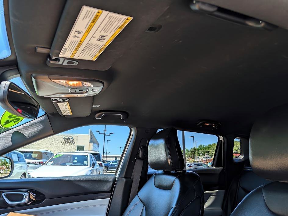 Used 2024 Bright White Clearcoat Jeep Limited image 27