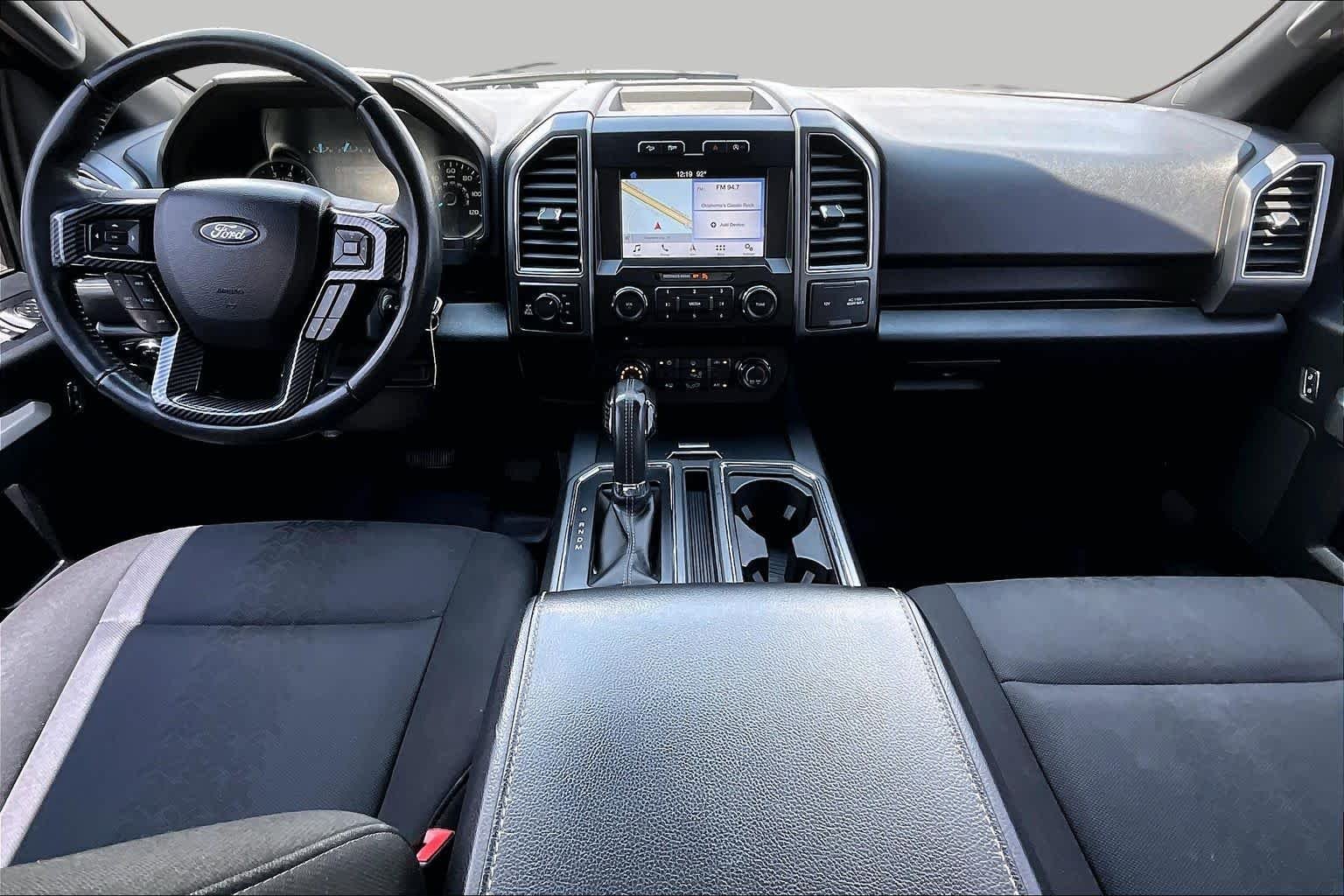 Used 2018 Magnetic Metallic Ford XLT image 15