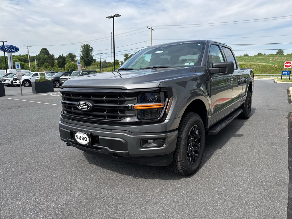 New 2026 Carbonized Gray Metallic Ford XLT image 15
