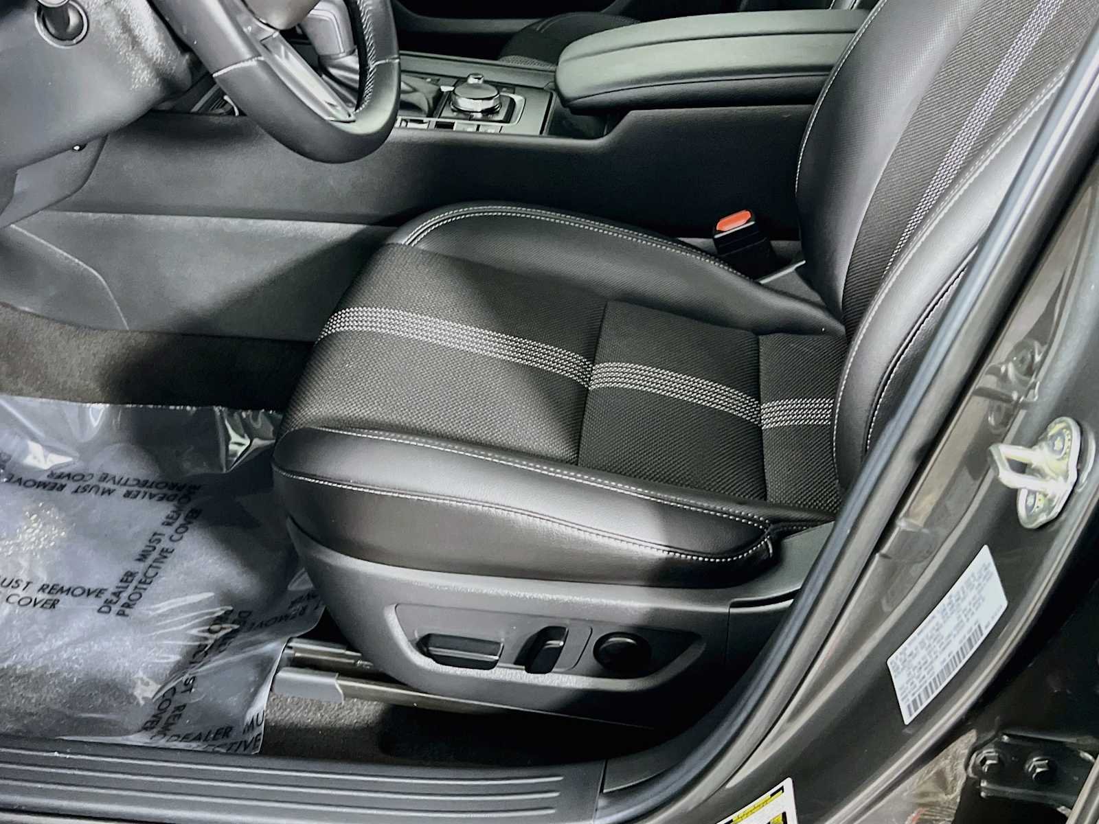 Used 2025 Machine Gray Metallic Mazda Preferred Package image 20