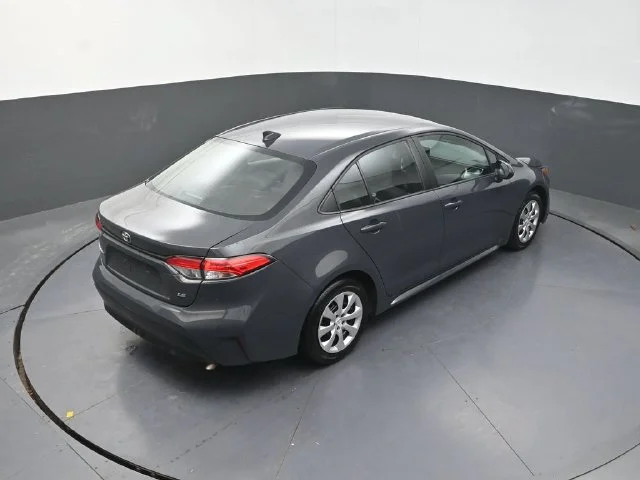 Used 2025  Toyota LE image 29