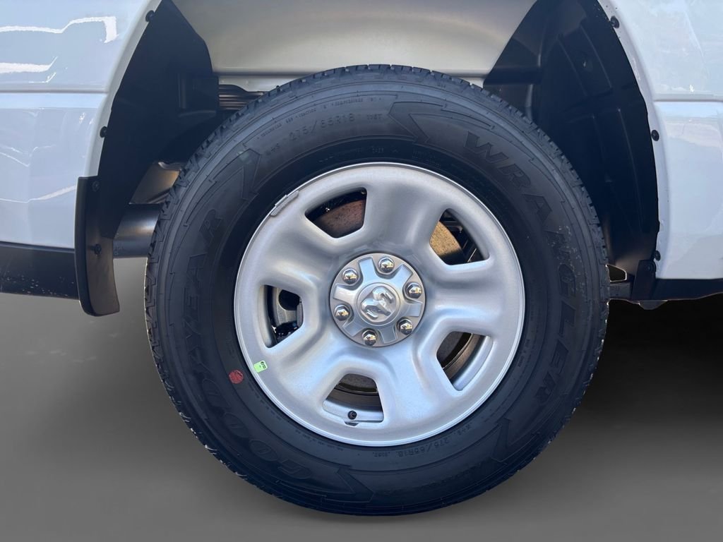 New 2026 Bright White Clear-Coat Exterior Paint RAM Tradesman image 11