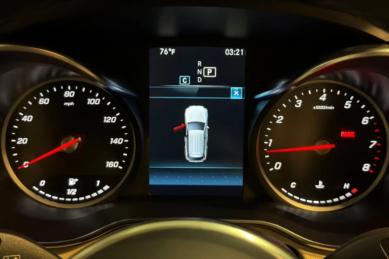 Certified Used 2022 Polar White Mercedes-Benz GLC 300 image 23