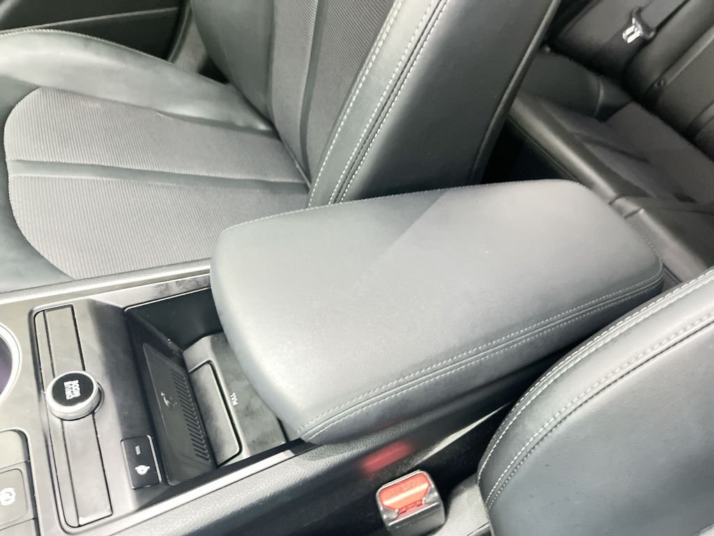Used 2023 Black Kia GT-Line image 24