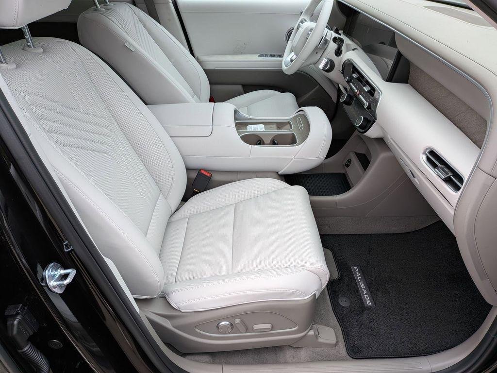 New 2026 Black Hyundai SEL Premium 7P image 33