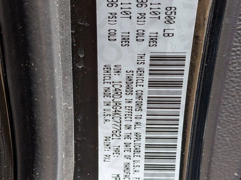 Used 2019 Black Dodge SXT Plus image 28