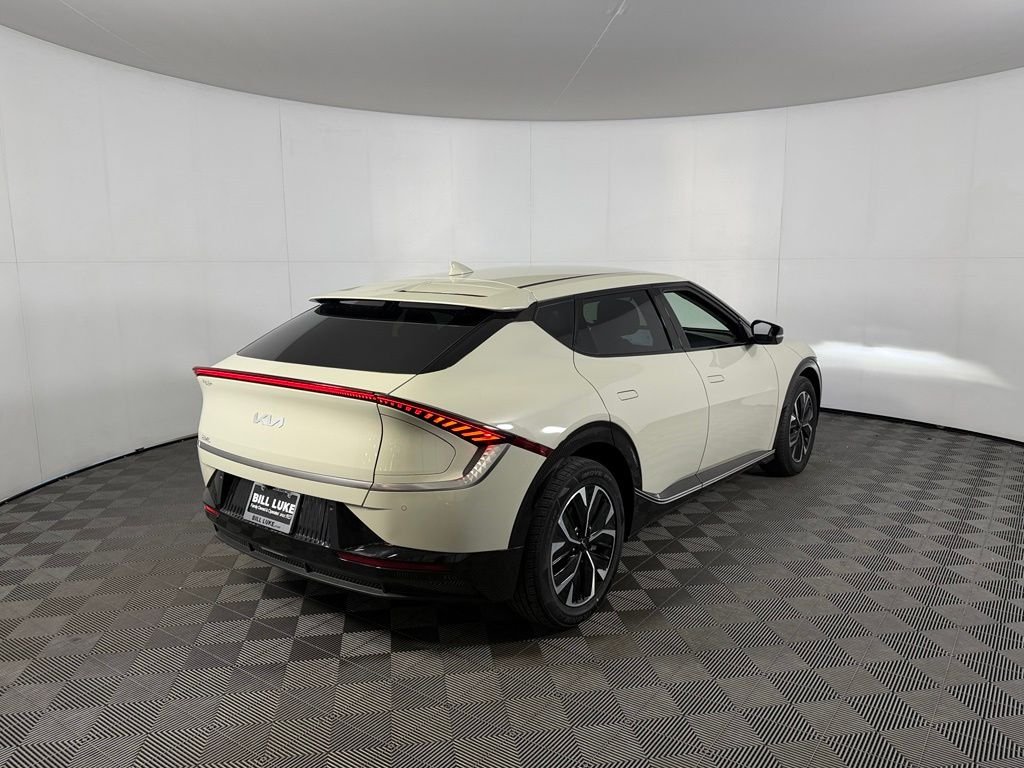 Used 2024 Glacier Kia Wind image 7