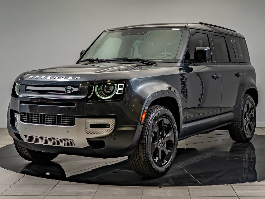 Used 2024 Gray Land Rover S image 1