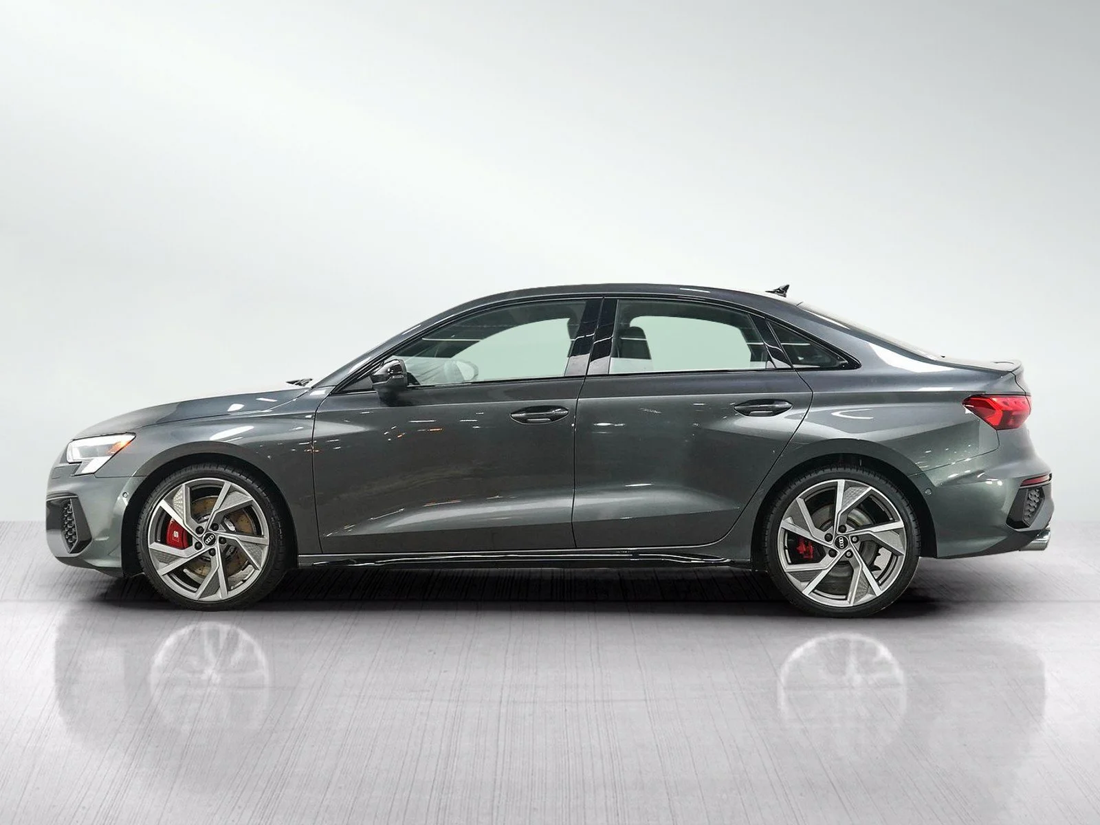 Used 2022 Daytona Gray Pearl Effect Audi 2.0T Prestige image 2