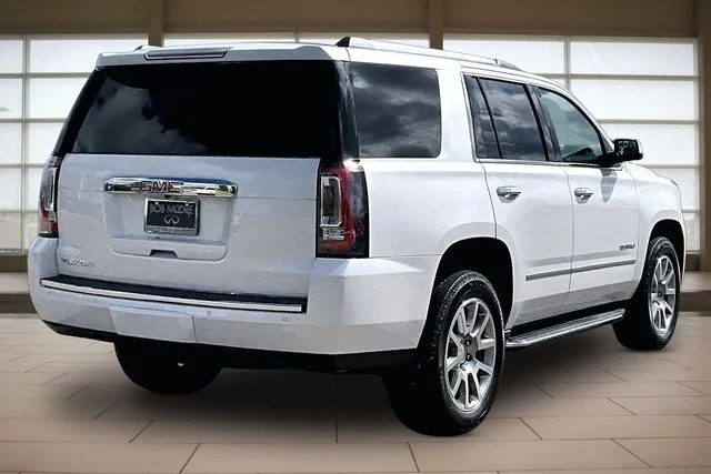 Used 2019 White GMC Denali image 2