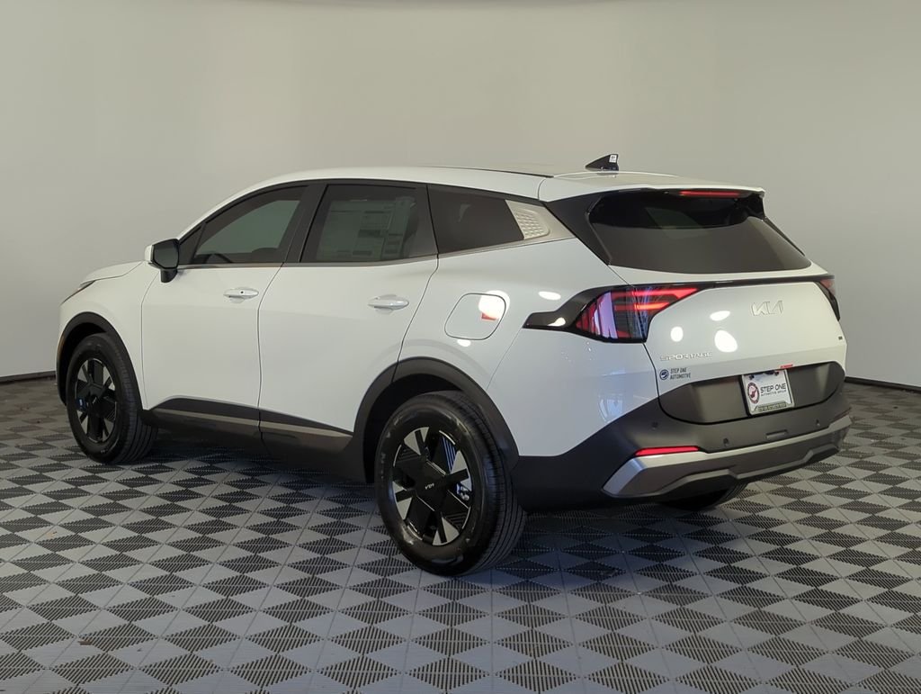 New 2026 Snow White Pearl Kia LX image 5