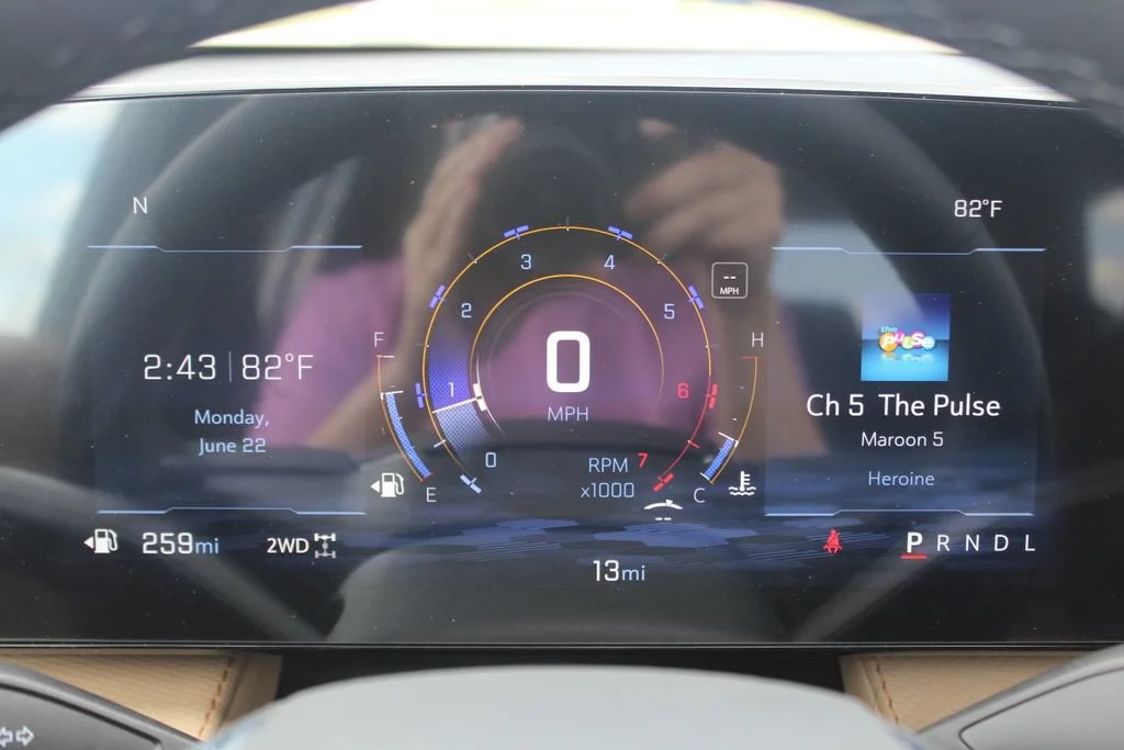 New 2026 Mosaic Black Metallic Chevrolet ACTIV image 24