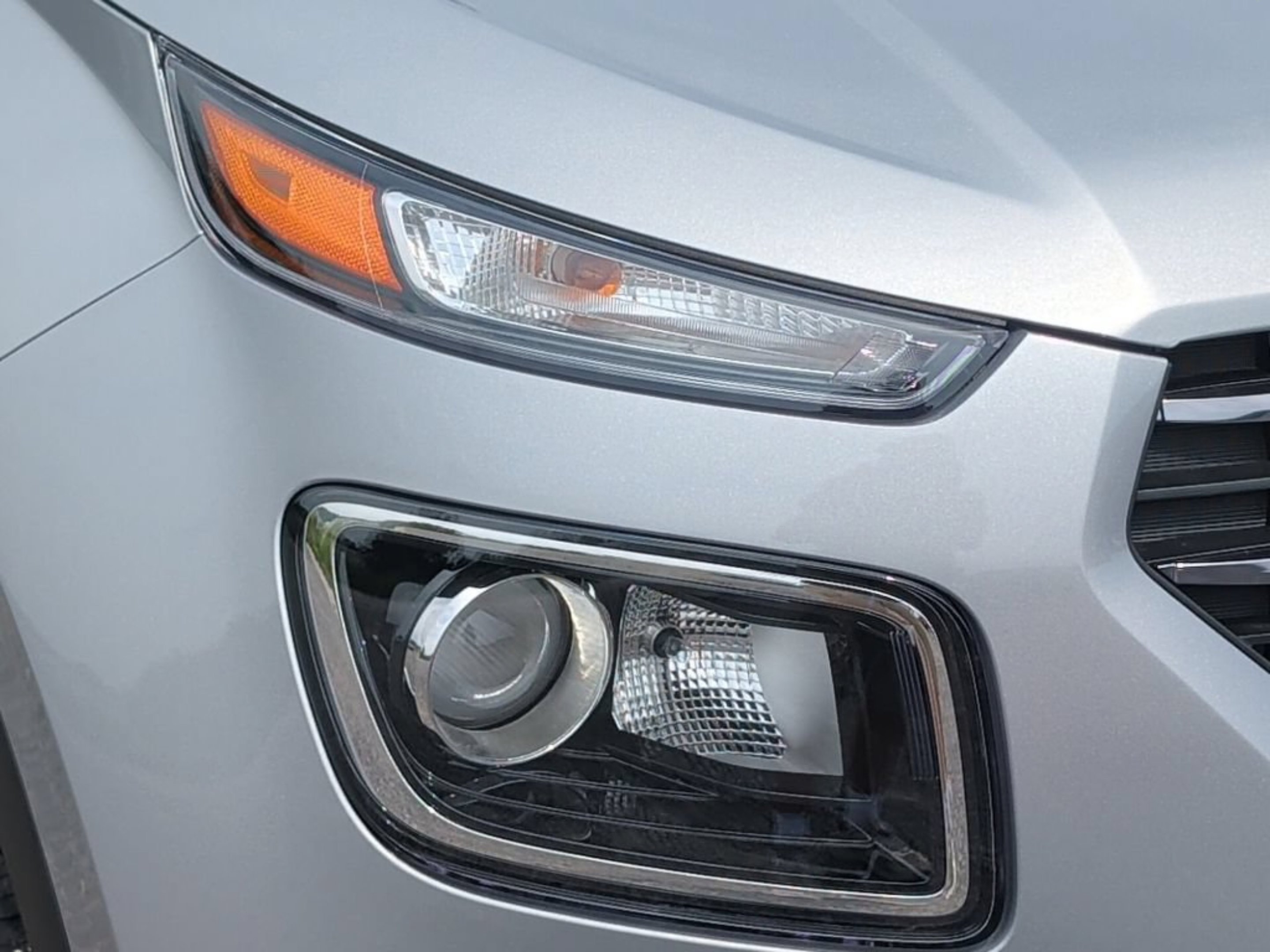 New 2026 Shimmering Silver Hyundai SEL image 42