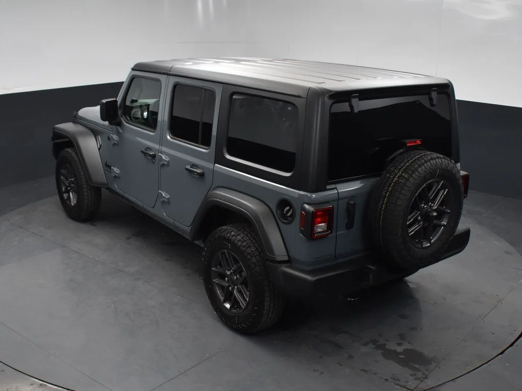 New 2026 Anvil Clearcoat Jeep Sport S image 33