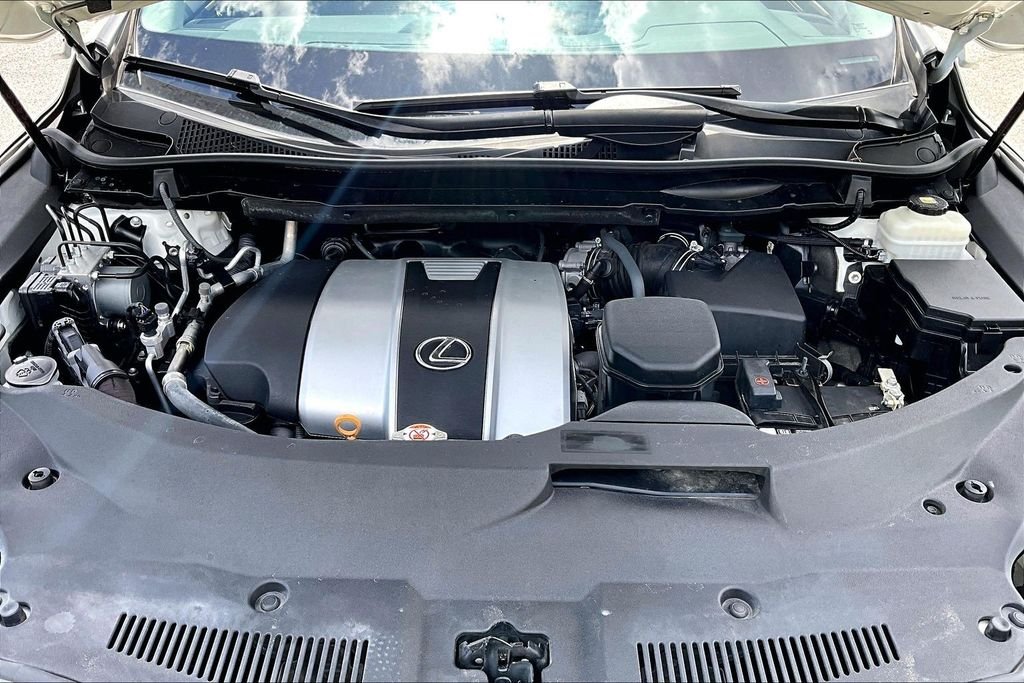 Used 2019 White Lexus 350 image 30