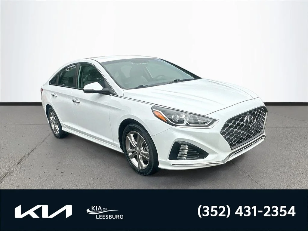 Used 2019 White Hyundai SEL image 1