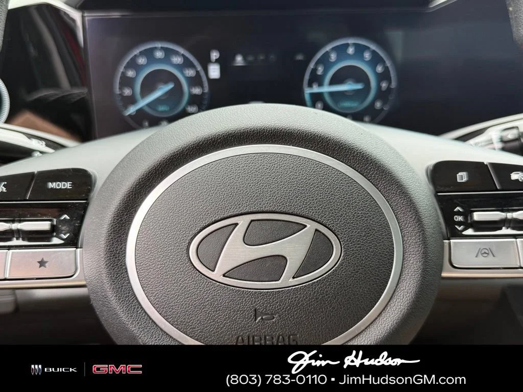 Used 2024 Red Hyundai SEL image 21