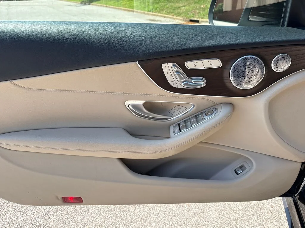 Used 2018  Mercedes-Benz C 300 image 13