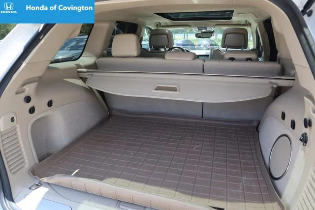Used 2021 Ivory Jeep Overland image 27