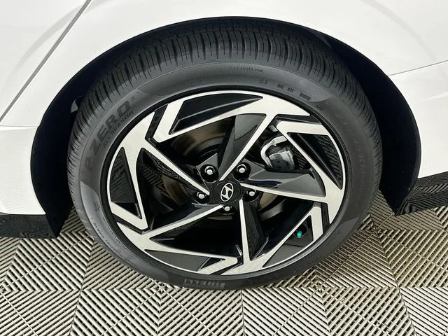 New 2026 White Hyundai SEL Sport image 21