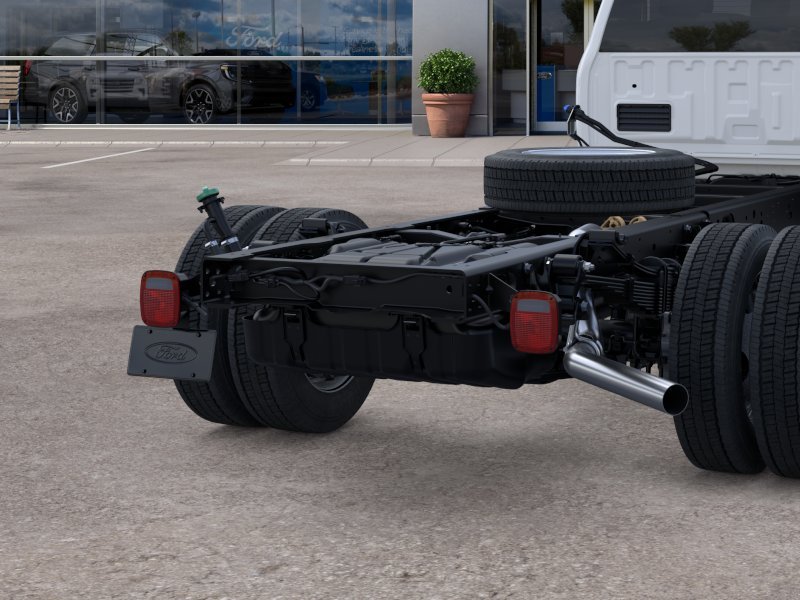 New 2025 Oxford White Ford XL image 46