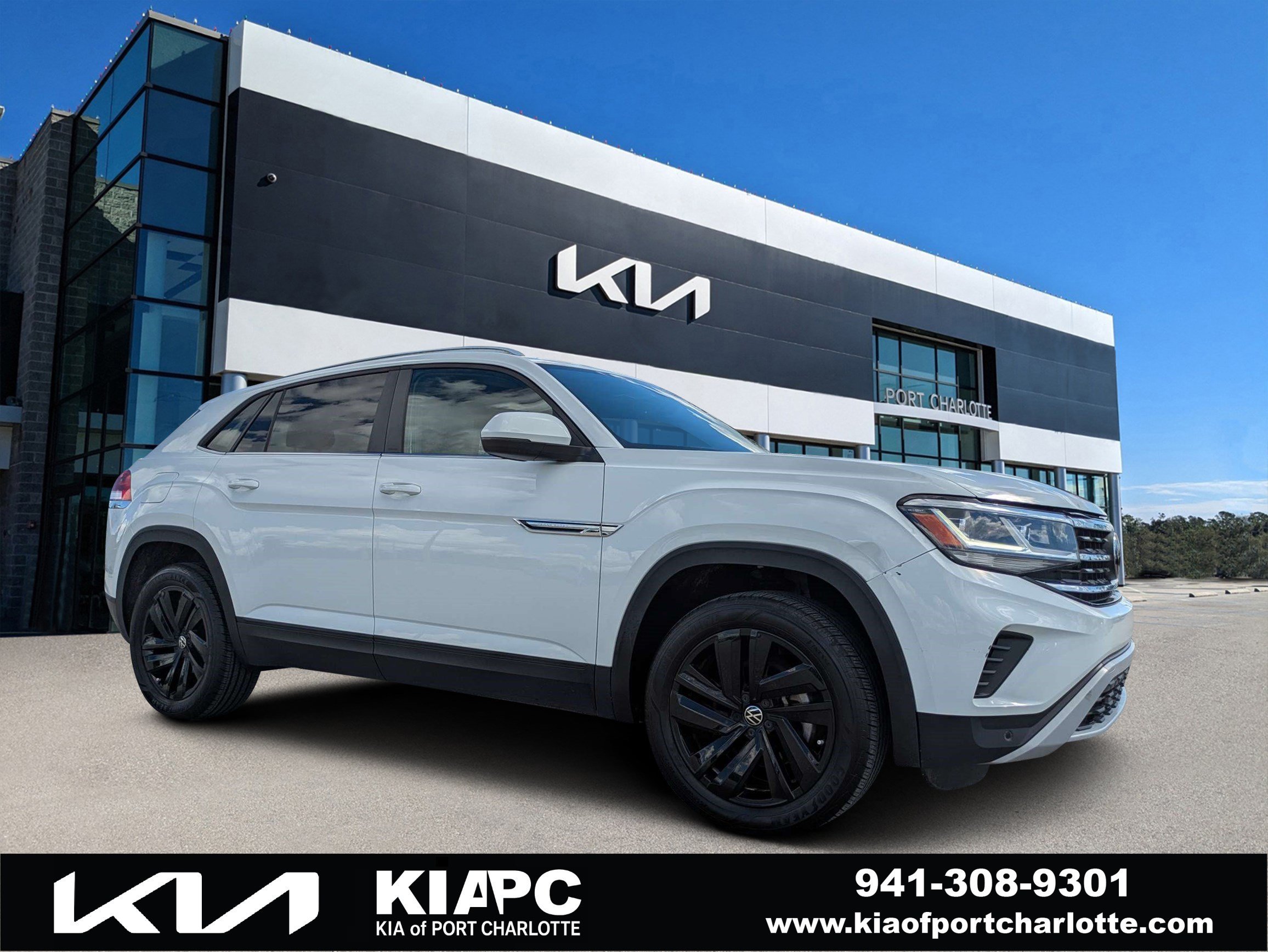 2023 Volkswagen Atlas Cross Sport SE w/Tech