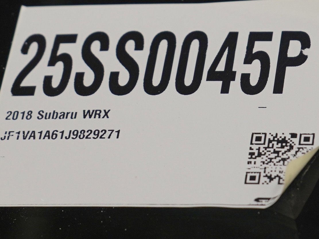 Used 2018 Ice Silver Metallic Subaru  image 32